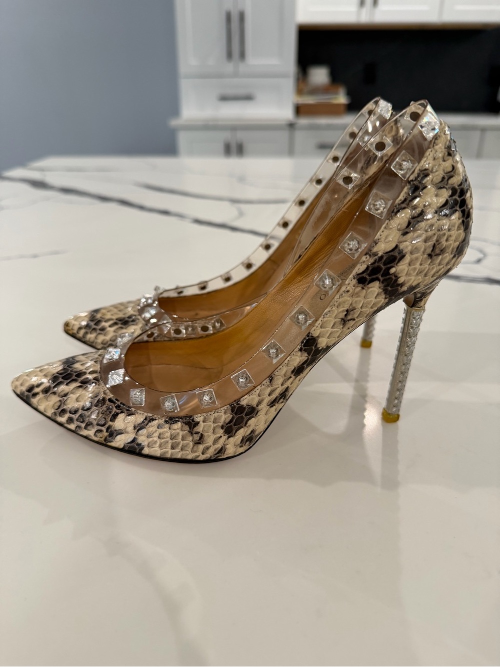 Valentino Rockstud Pumps